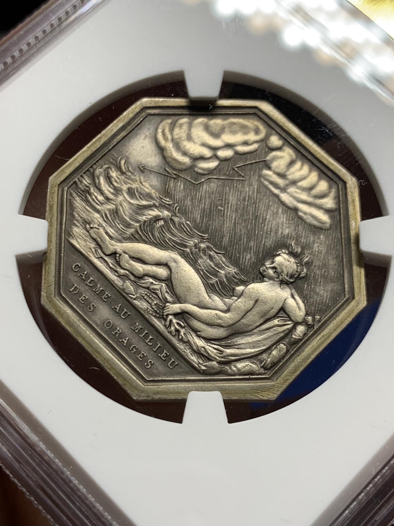 《竞宝斋》第451场 周日，周一，周二  3场连拍 （全场包邮，欢迎送拍） NGC MS61 法国双面神雅努斯八角银质代币，暴风雨中的海女