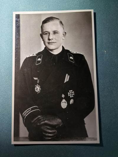 盛世勋华——号角文化勋章邮票专场拍卖第295期 - 德国（1939）德意志十字勋章获得者照片 弗里德里希·拉普 佩少见“大德意志”装甲师袖标 佩戴德意志十字勋章/一级铁十字勋章/坦克突击奖章/小胡子青年团证章/银级战伤奖章等