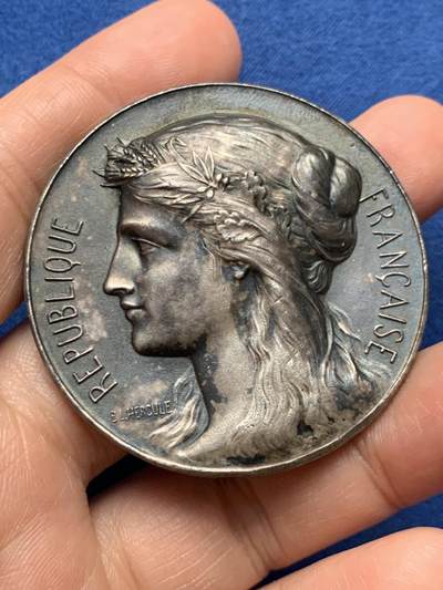 《竞宝斋》第451场 周日，周一，周二  3场连拍 （全场包邮，欢迎送拍） - 法国玛丽安娜镀银单面铜章，47.75g，50mm，丰饶角边铭