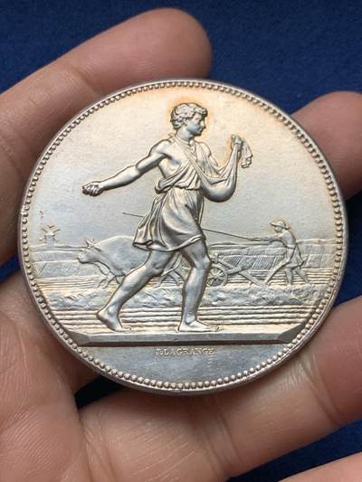 《竞宝斋》第451场 周日，周一，周二  3场连拍 （全场包邮，欢迎送拍） - 法国奥布省农业展览会银章，著名雕刻家让·拉格朗日的《播种》，63.82g，50.5mm，丰饶角边铭