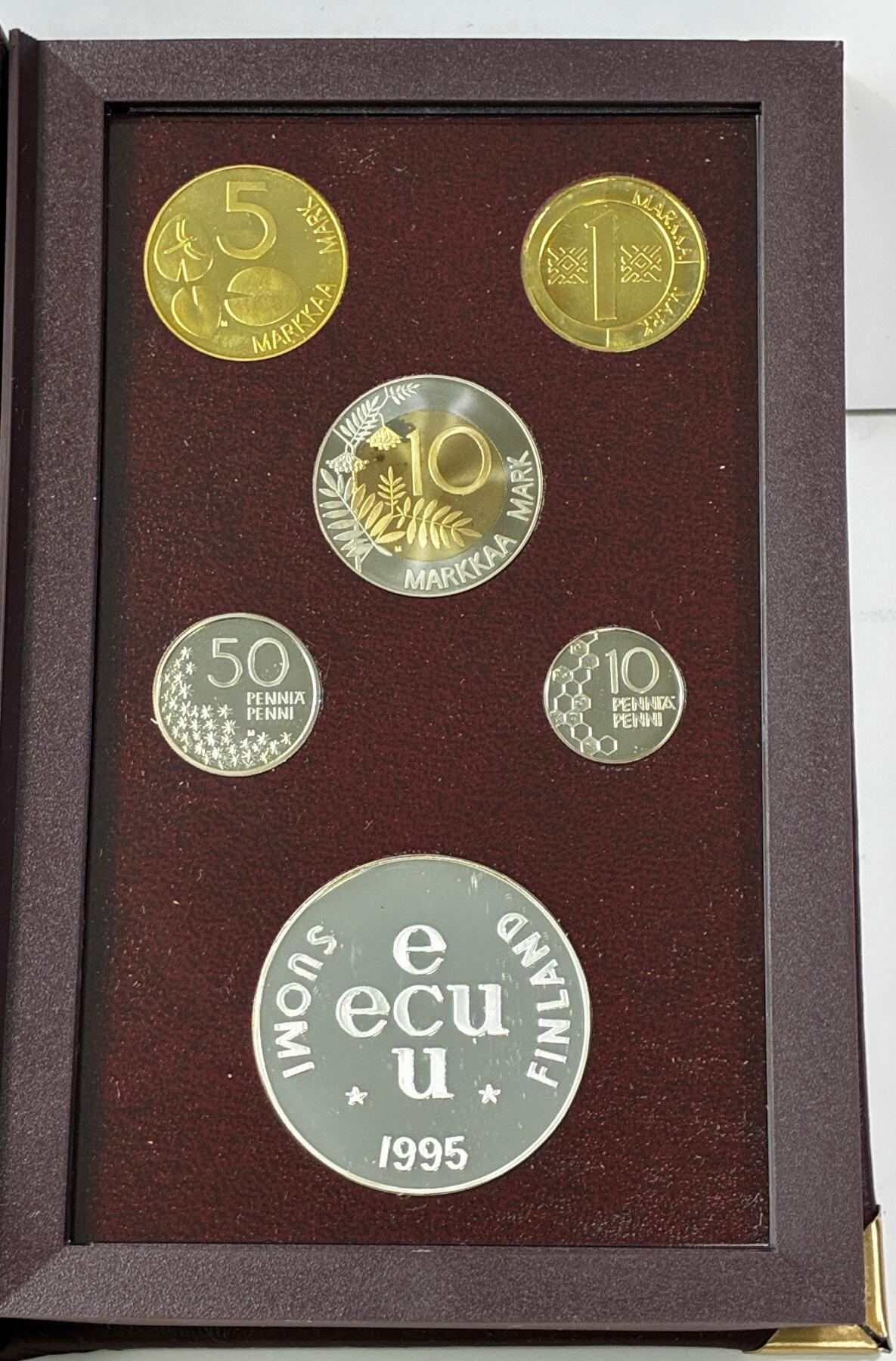 【雨安】【直播拍卖】【世界币章121期-裸币】2025-12-26 周五 19:30 保真 [现代套币] Finland 芬兰 套币 精制套币 1995年 含银章31克,925银