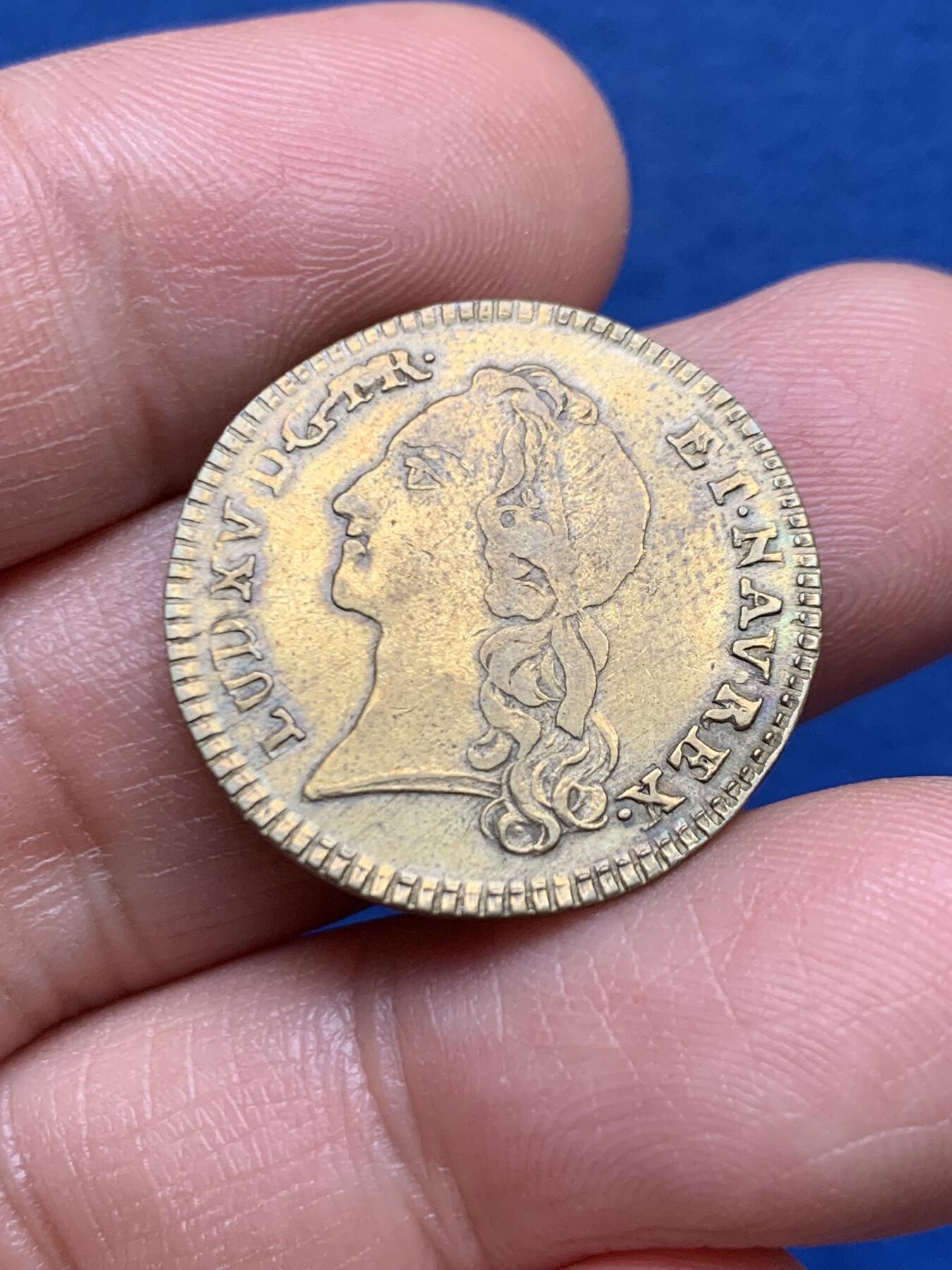 《竞宝斋》第451场 周日，周一，周二  3场连拍 （全场包邮，欢迎送拍） 法国1743年波尔多地区路易十五雕像铜质代币，4.86g，24.2mm