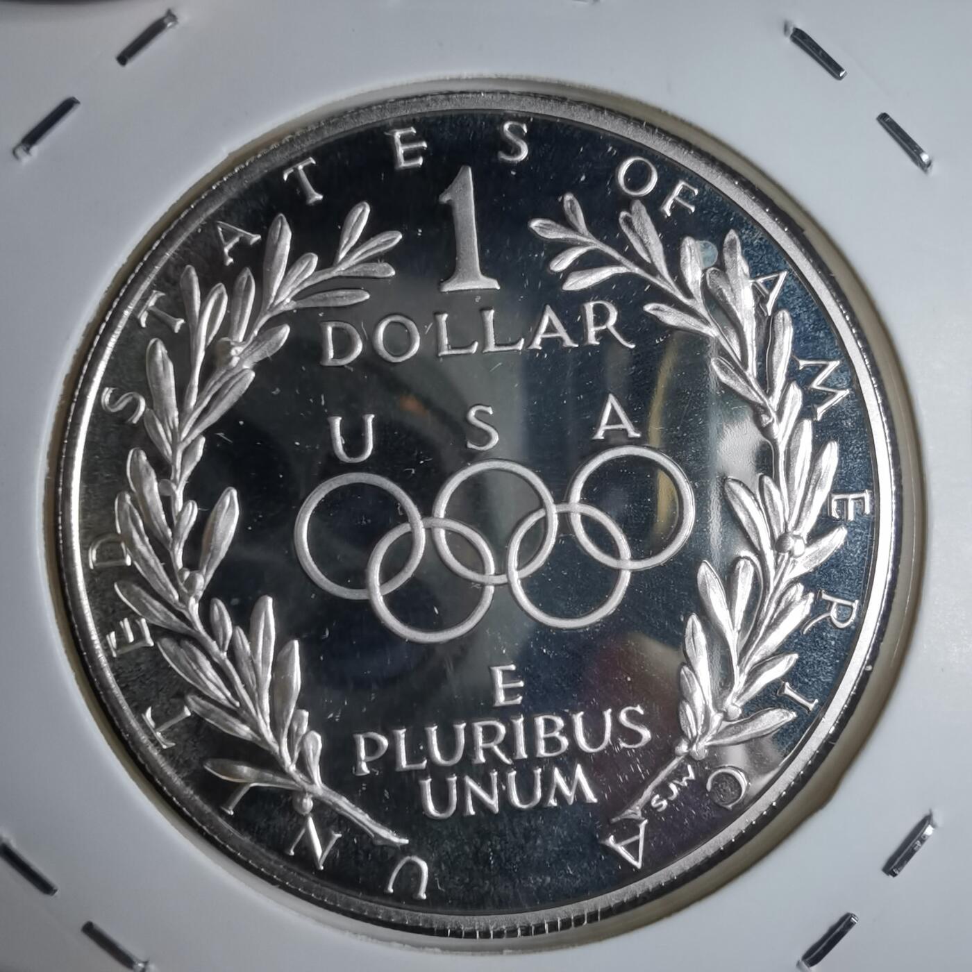 沼泽如烟--第943场 美国1988年一元精制银币