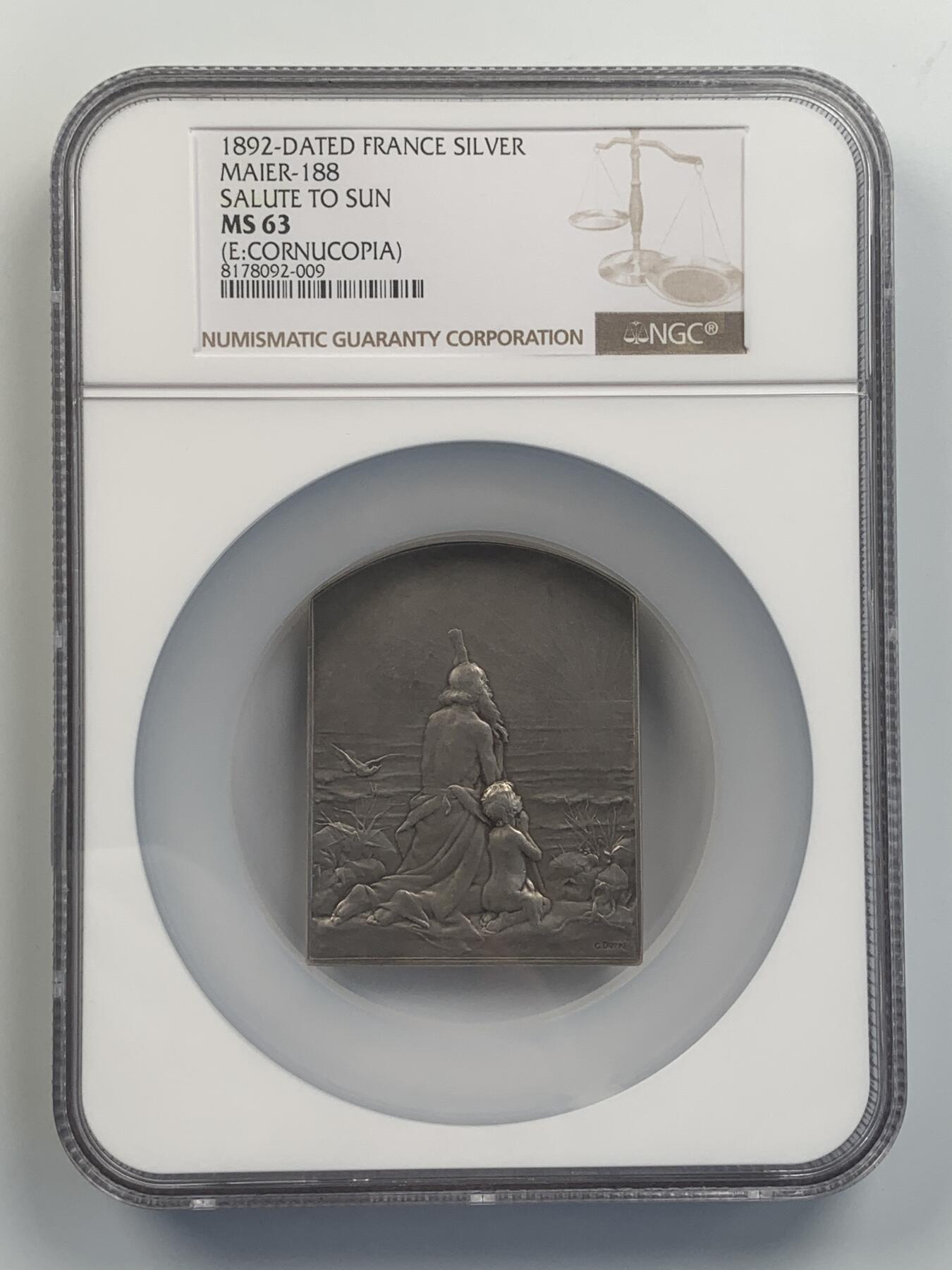 掌中浮雕-藏着的欧洲第047场 NGC MS63 : 1900年法国“致敬太阳”纪念银章，64 X50mm, 雕刻家：1896年罗马大奖赛大奖获得者Georges Dupre (1869-1909)此章是作者游学罗马期间完成，赢得1899年法兰西艺术家协会沙三等奖, Nicolas Maier法国优秀雕刻家作品书#188号