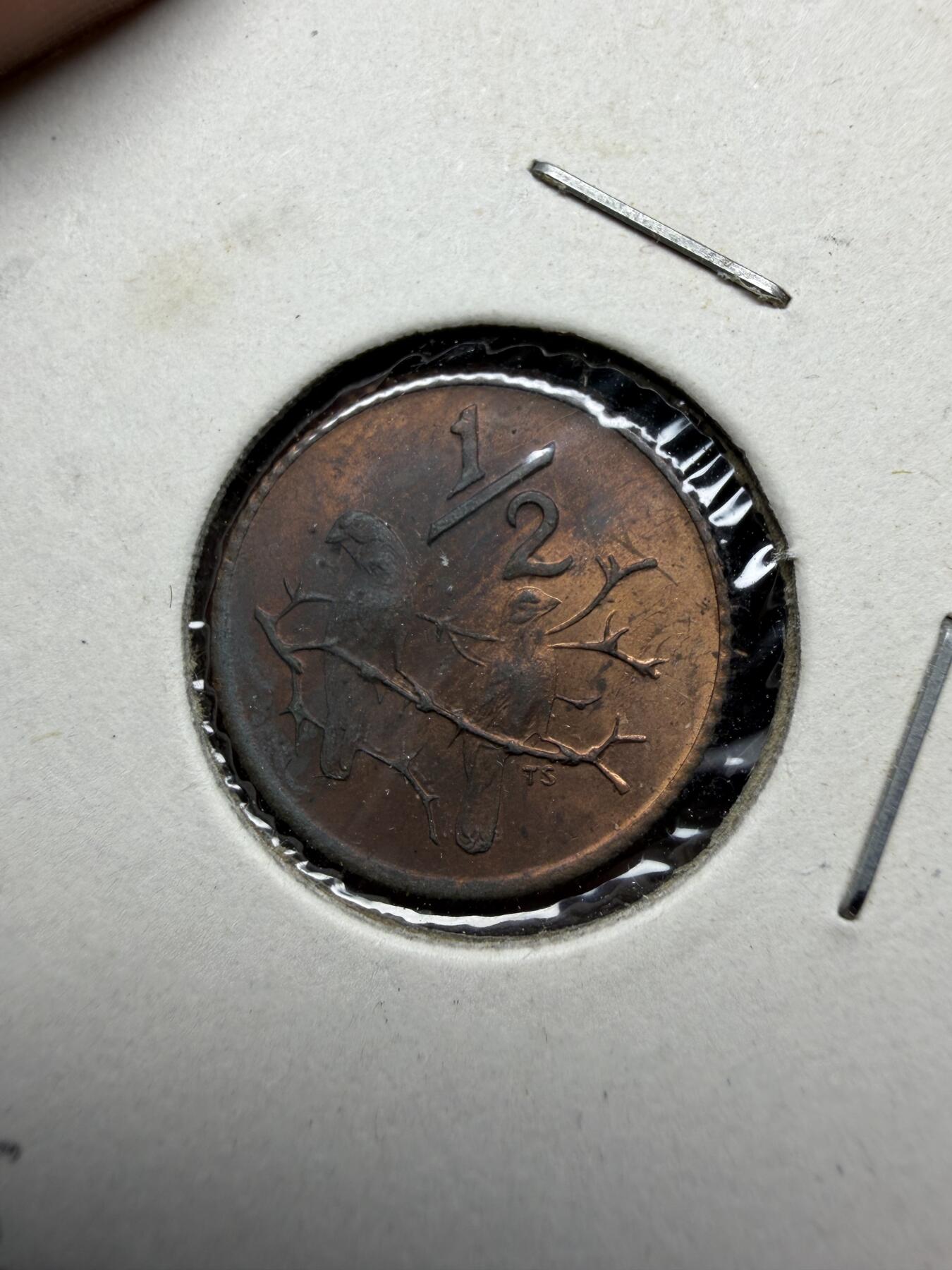 2025年集古藏今外币拍卖第十一期-第4场—（总第294拍），可以寄存60天，满160元包邮。 1970年南非1/2分