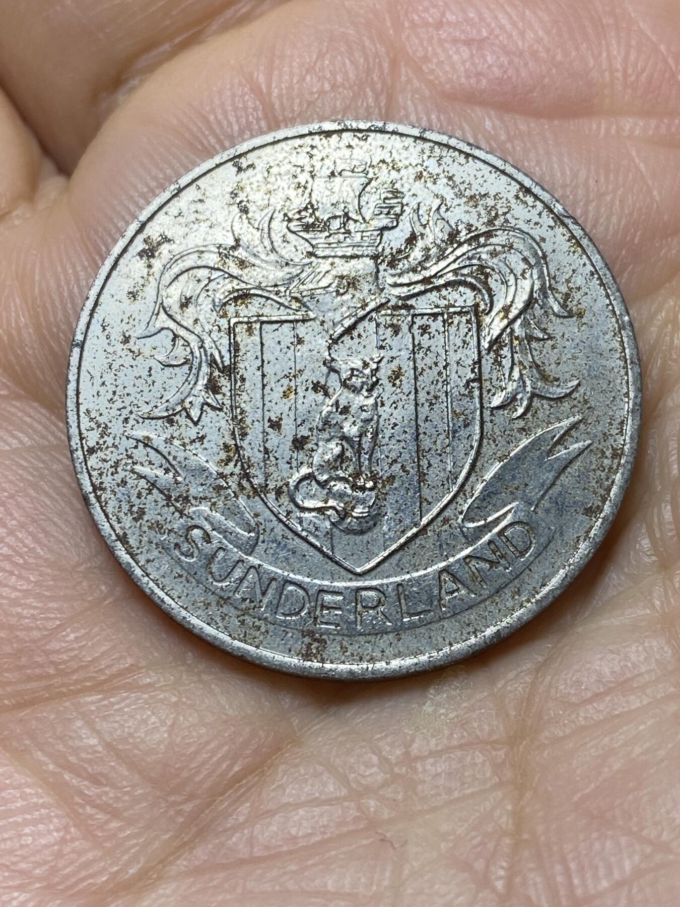 2025年第一百四十四场(总第一百七十场）品种丰富英国一线回流散币年末特拍场第一场(免佣金) 英国🇬🇧足总杯百年纪念章(普雷斯顿北区足球俱乐部1937年亚军)