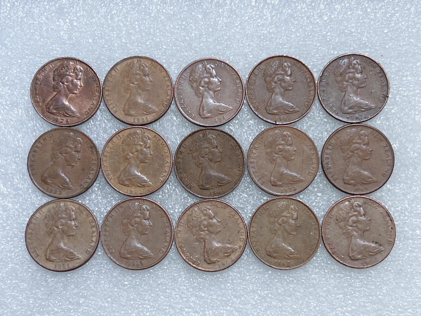 第一海外回流一元起拍收藏 散集专场  第281期 新西兰2分硬币 15枚