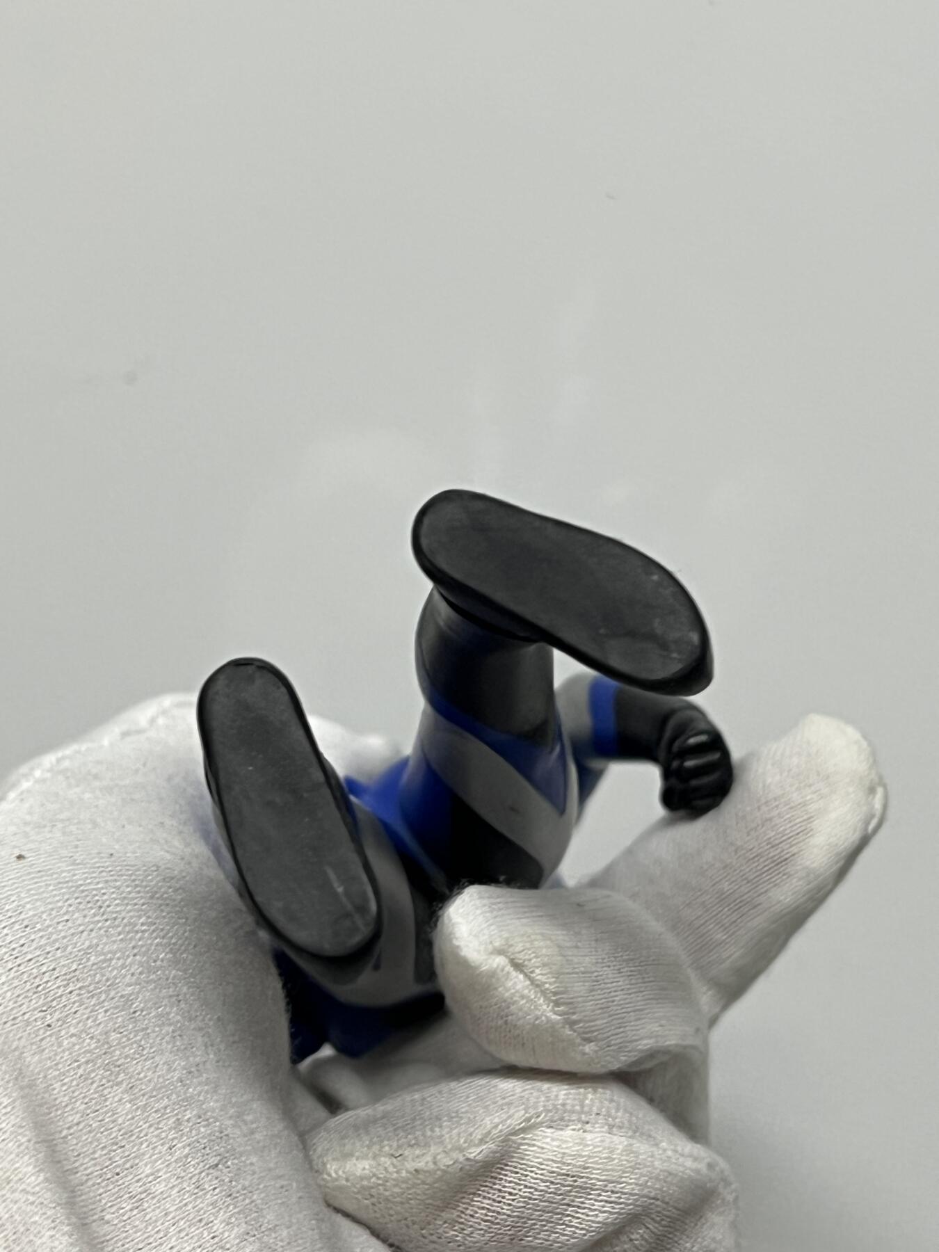 零元拍：海淘中古玩具 万代系列 后背附带铭文以及钢印 2001出品 20多年老玩具 掉漆蹭色属正常现象！邪恶之光！高斯奥特曼的复制体 卡欧斯奥特曼 软胶模型 中古玩具收藏家必备小摆件