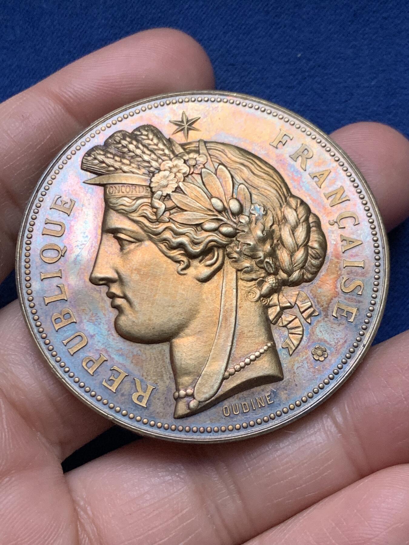 《竞宝斋》第451场 周日，周一，周二  3场连拍 （全场包邮，欢迎送拍） 法国战争部长颁发的射击比赛镀金银质奖章，67.11g，50.5mm，丰饶角边铭