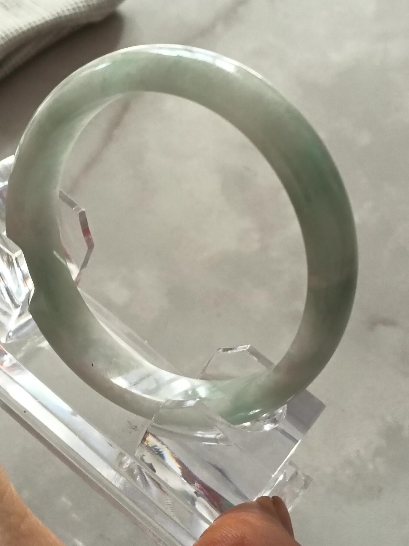 天然翡翠手镯  圈口56mm