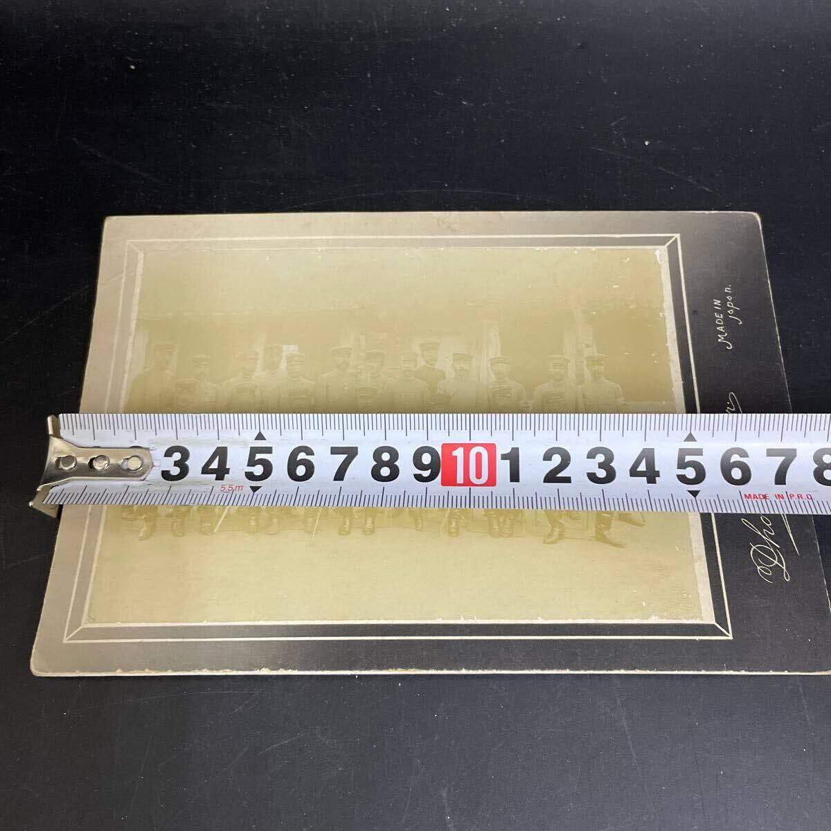 勋章奖章交易所2025年12月28拍卖 1904年日俄战争日军第一军司令部军官合影蛋白原版老照片（中国金家池日军第一军司令部久迩宫殿下/黒木为桢大将/藤井茂太少将）