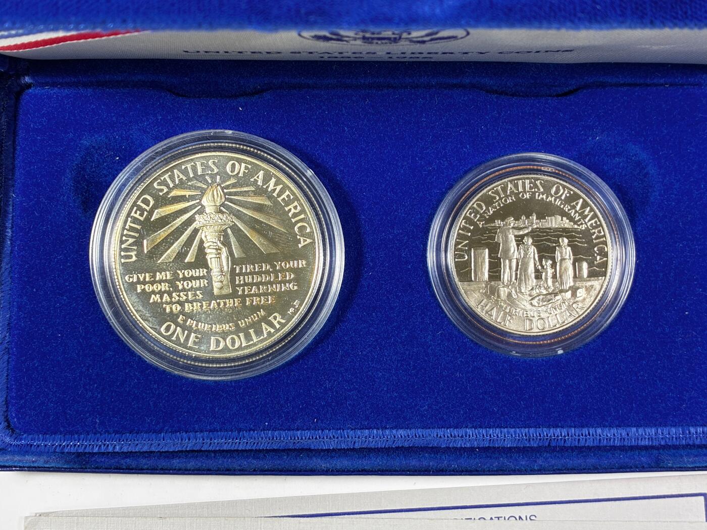 【雨安】【直播拍卖】【世界币章121期-裸币】2025-12-26 周五 19:30 保真 [现代装帧] USA 美国 装帧 1986年 1美元 1/2美元 独立百年纪念银币