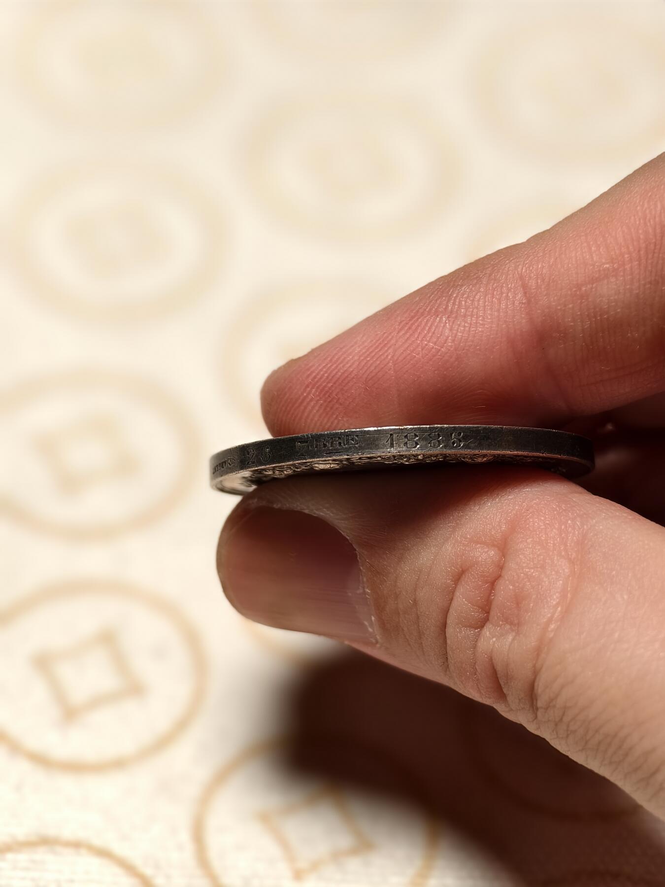 抚柳草堂-第四期章牌钱币（圣诞专场） 奖章勋章限时免佣 满百包邮 放漏专场 1885法国婚姻与爱情银章  950高银重18克 34mm 丰饶角银标 背面手刻花押非常漂亮