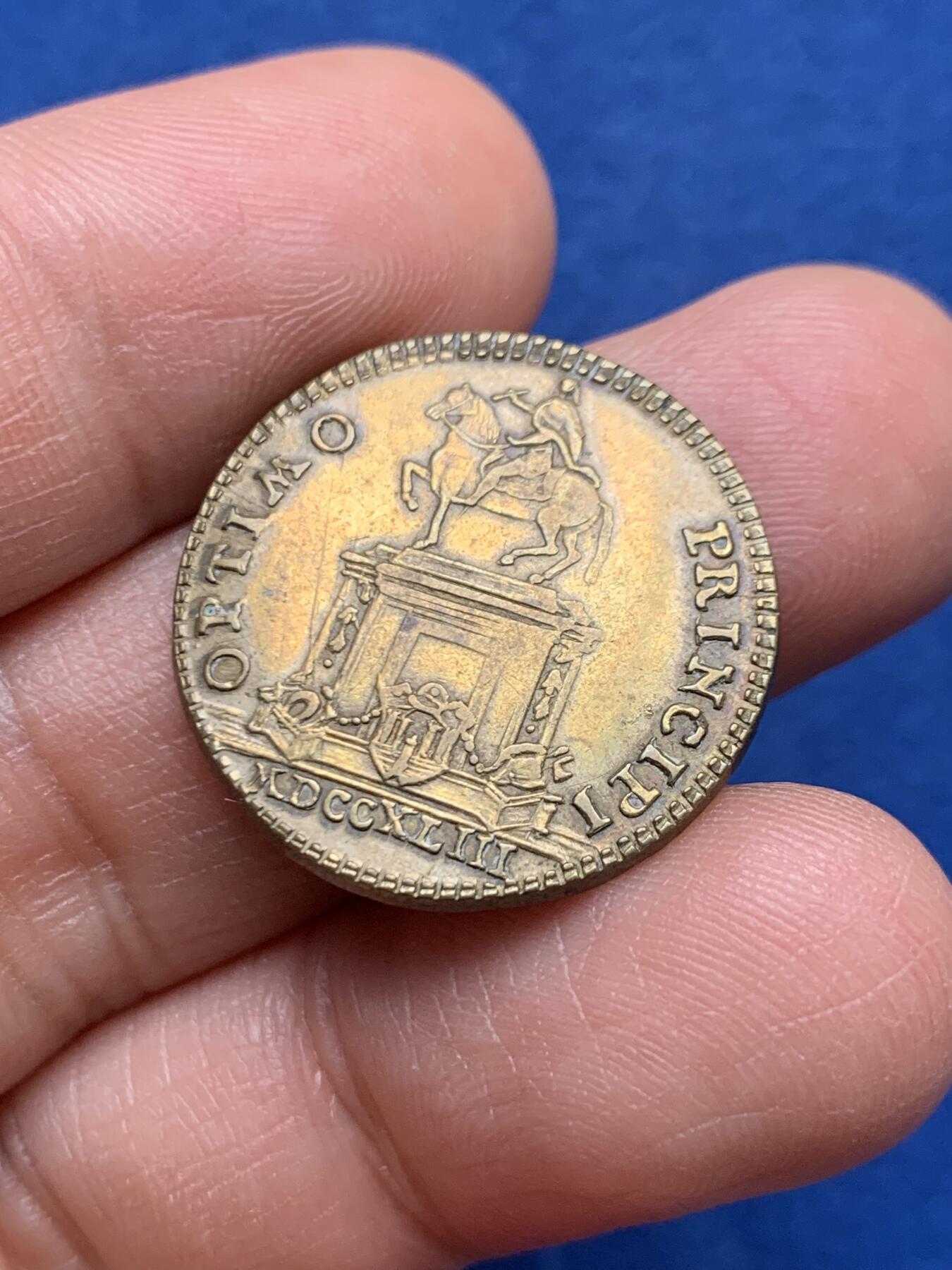 《竞宝斋》第451场 周日，周一，周二  3场连拍 （全场包邮，欢迎送拍） 法国1743年波尔多地区路易十五雕像铜质代币，4.86g，24.2mm