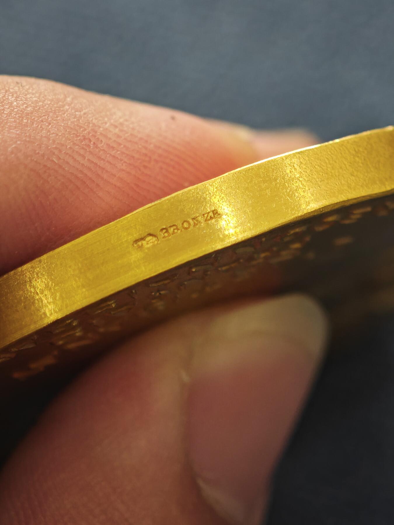 法国手工业商会镀金大铜章 直径58毫米，重量110克