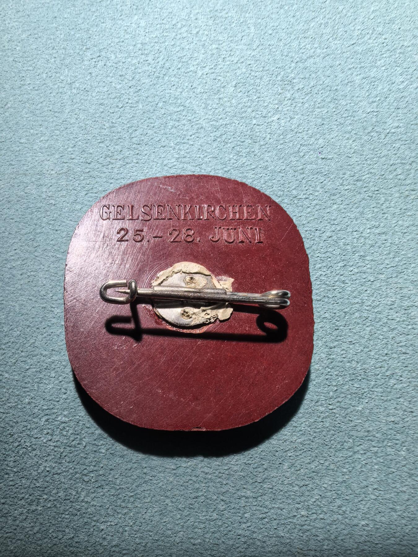 盛世勋华——号角文化勋章邮票专场拍卖第295期 德国（1939）北威斯特法伦大区1937年大区竞赛纪念证章 带厂标 极为少见