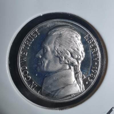 沼泽如烟--第943场 - 美国1983年五分精制币