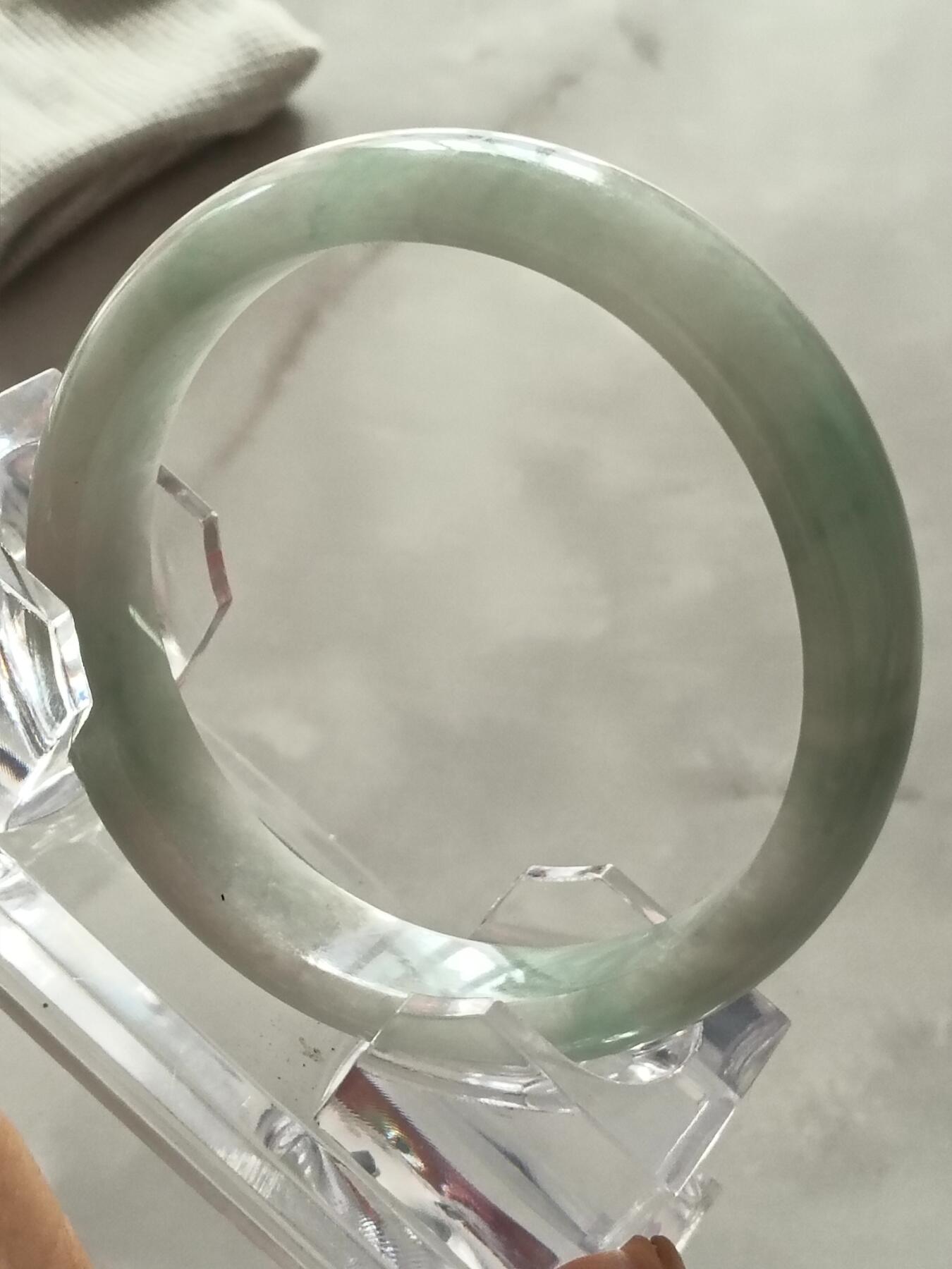 天然翡翠手镯  圈口56mm