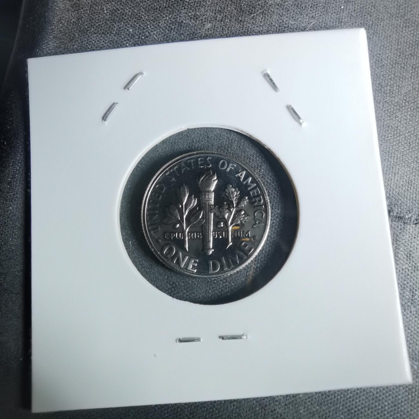 沼泽如烟--第943场 美国1977年十分精制币