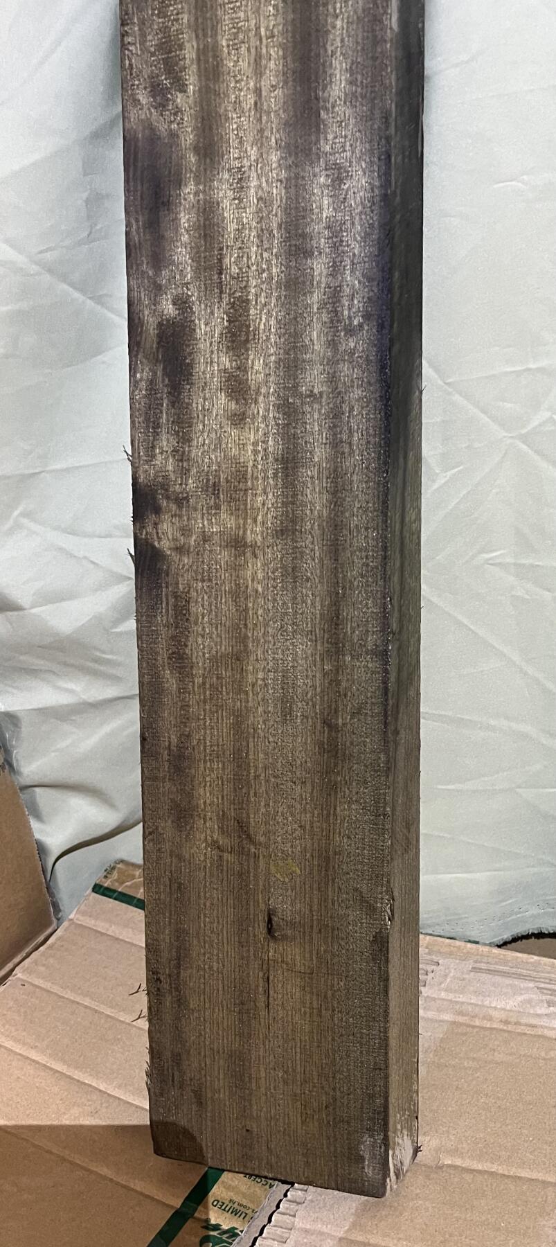 零元拍：1222-4 金丝楠 牌子料   满金丝 果香满满 尺寸：71.5/10/厚3.5CM。