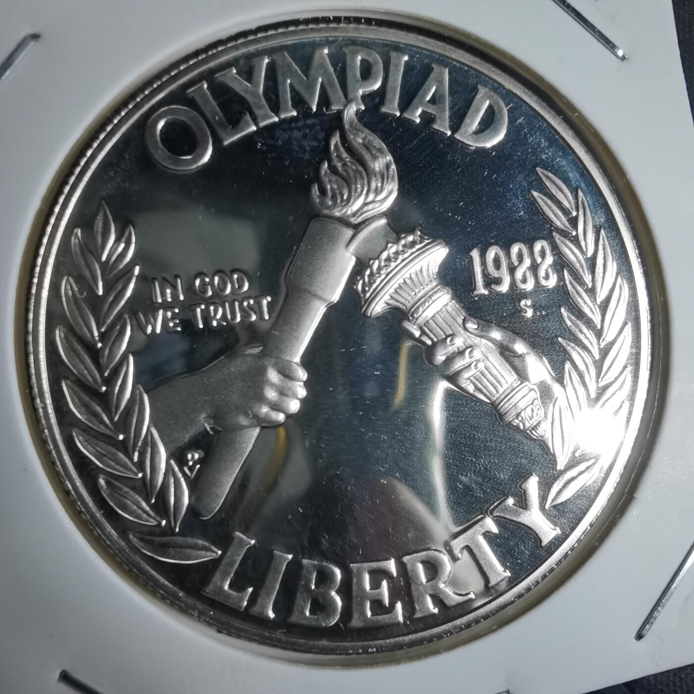 沼泽如烟--第943场 美国1988年一元精制银币