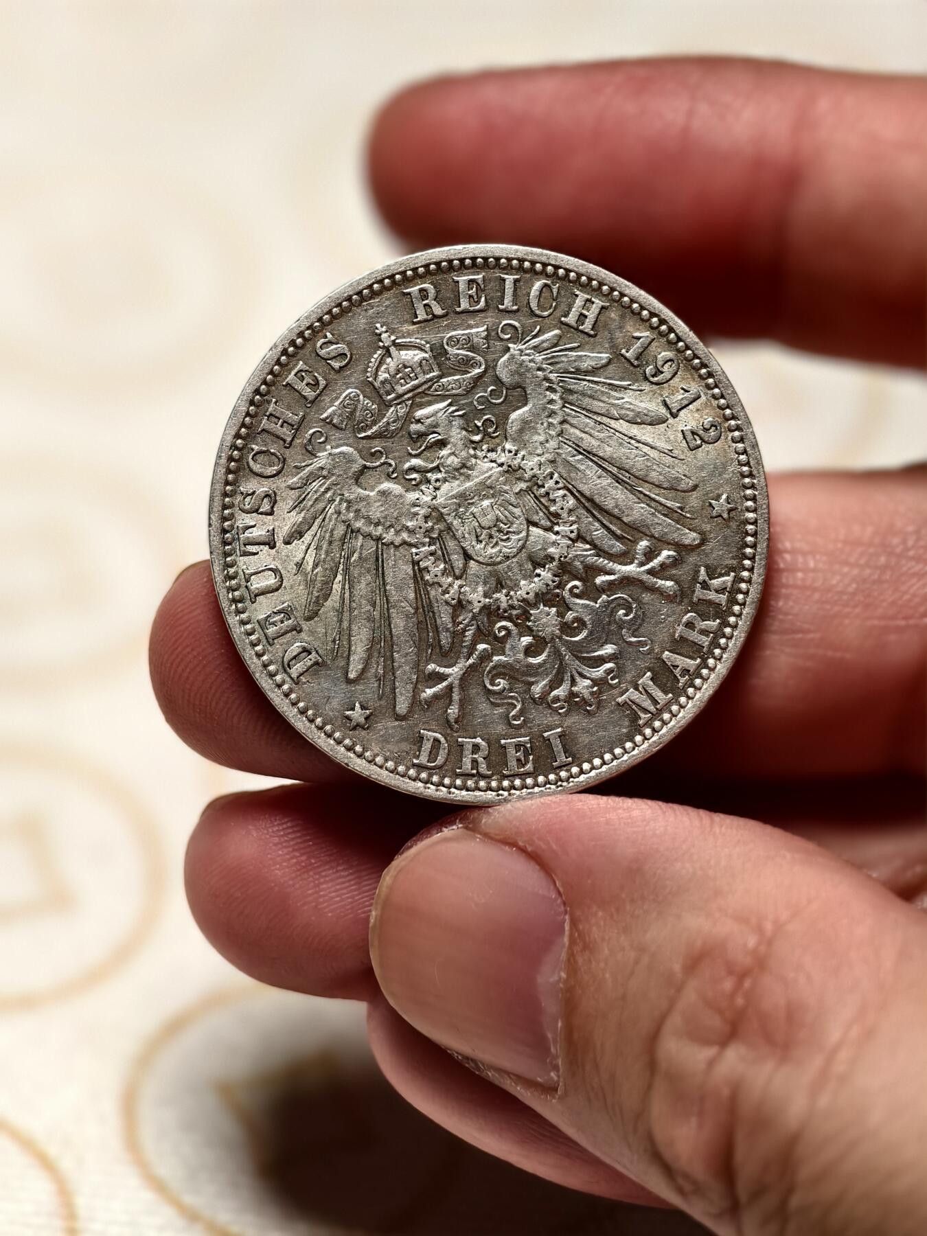 抚柳草堂-第四期章牌钱币（圣诞专场） 奖章勋章限时免佣 满百包邮 放漏专场 1912德国巴伐利亚奥托3马克银币 16.6g底板非常好 光感也不错 难得的好品