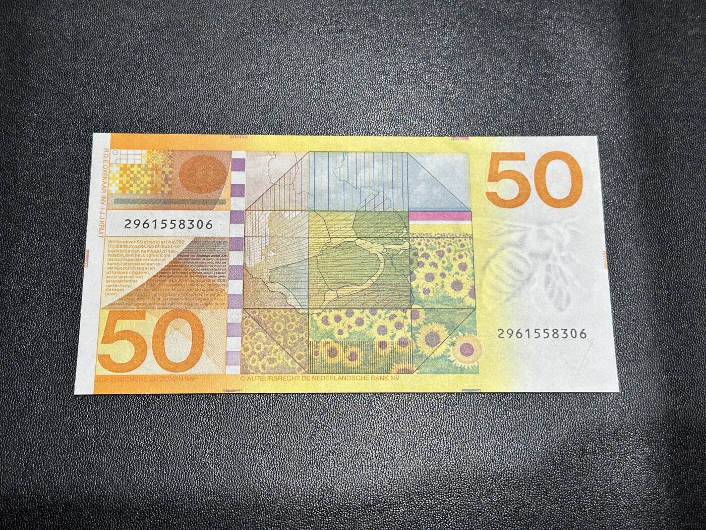 《外钞收藏家》第五百九十六期（精品大拍场）（本平台长期征集拍品、欢迎藏友们联系合作）