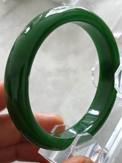 和田玉手镯 - 和田玉手镯