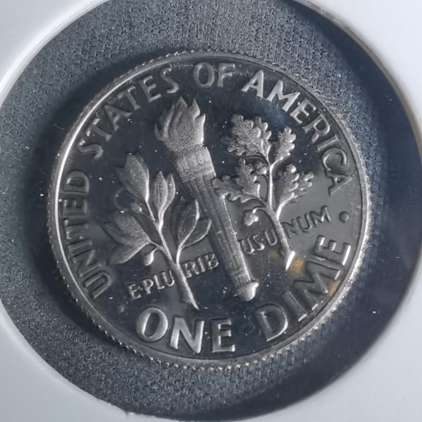 沼泽如烟--第943场 美国1979年十分精制币