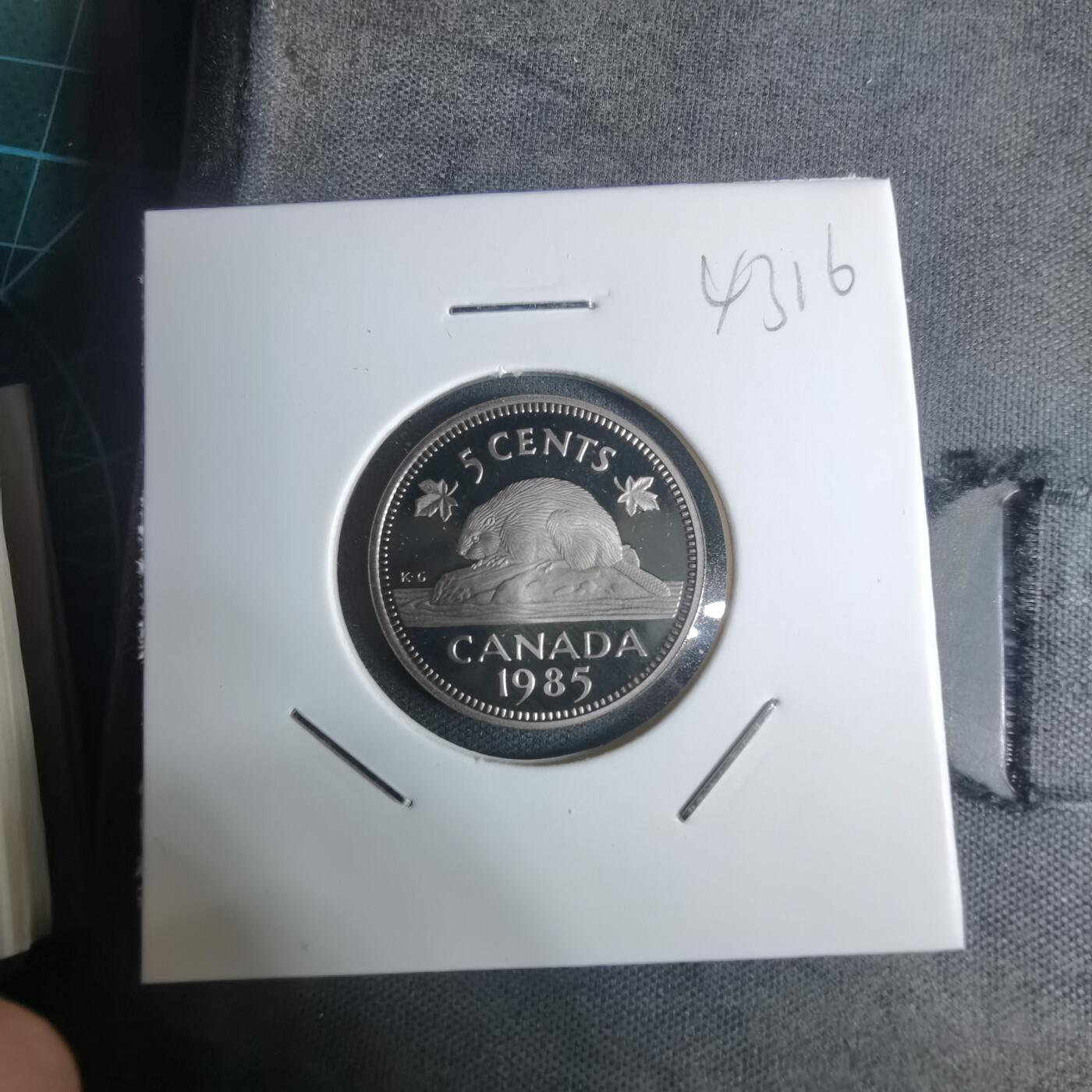 沼泽如烟--第943场 加拿大1985年五分精制币