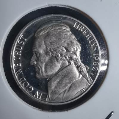 沼泽如烟--第943场 - 美国1982年五分精制币