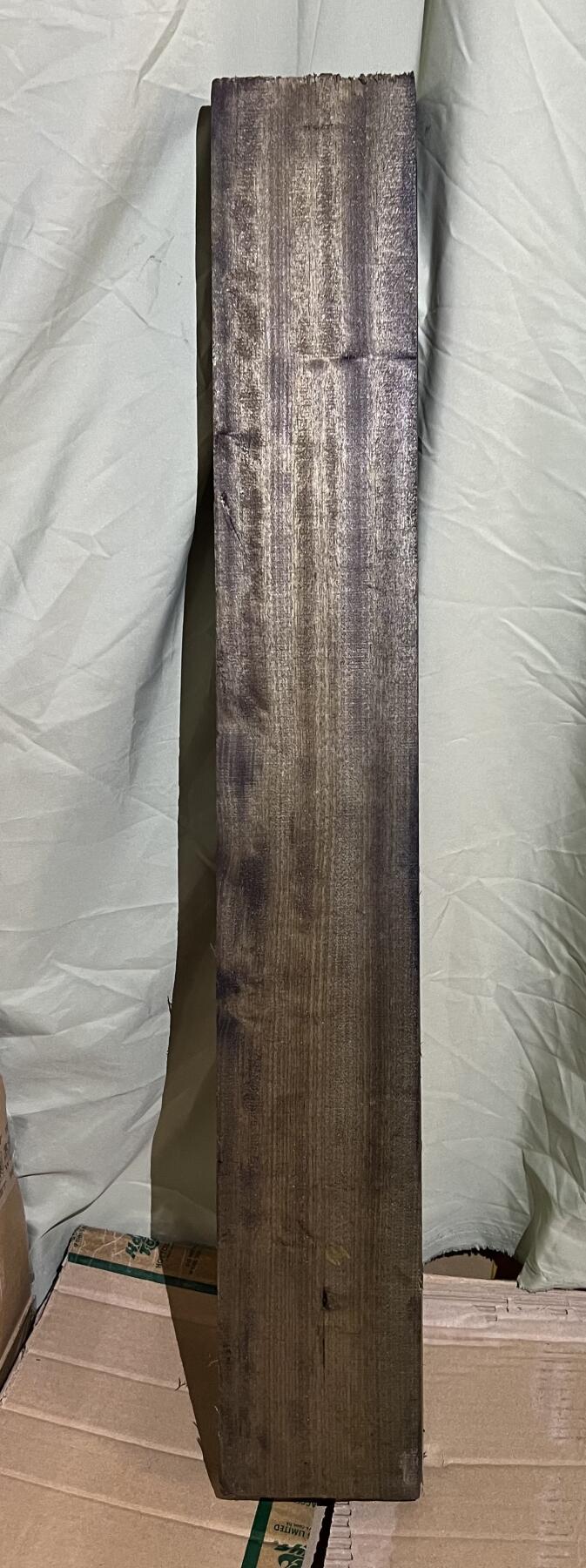 零元拍：1222-4 金丝楠 牌子料   满金丝 果香满满 尺寸：71.5/10/厚3.5CM。