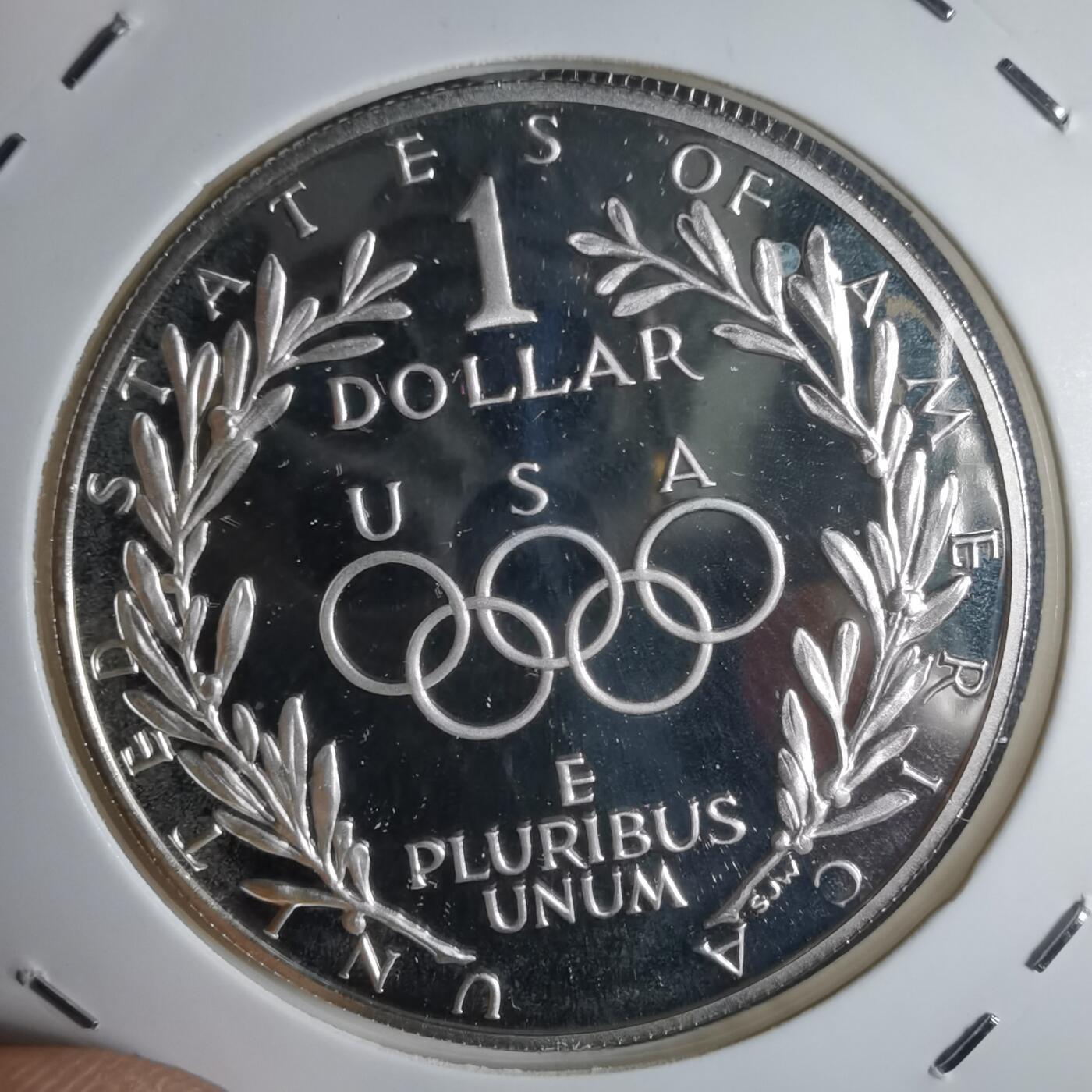 沼泽如烟--第943场 美国1988年一元精制银币