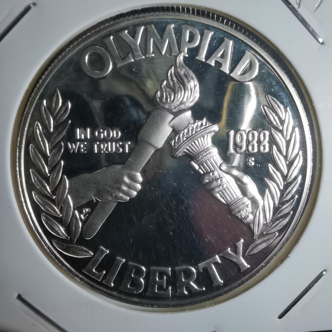 沼泽如烟--第943场 美国1988年一元精制银币