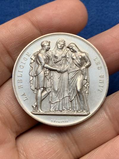 《竞宝斋》第451场 周日，周一，周二  3场连拍 （全场包邮，欢迎送拍） - 法国结婚纪念银章，21.85g，36.5mm，蜜蜂边铭