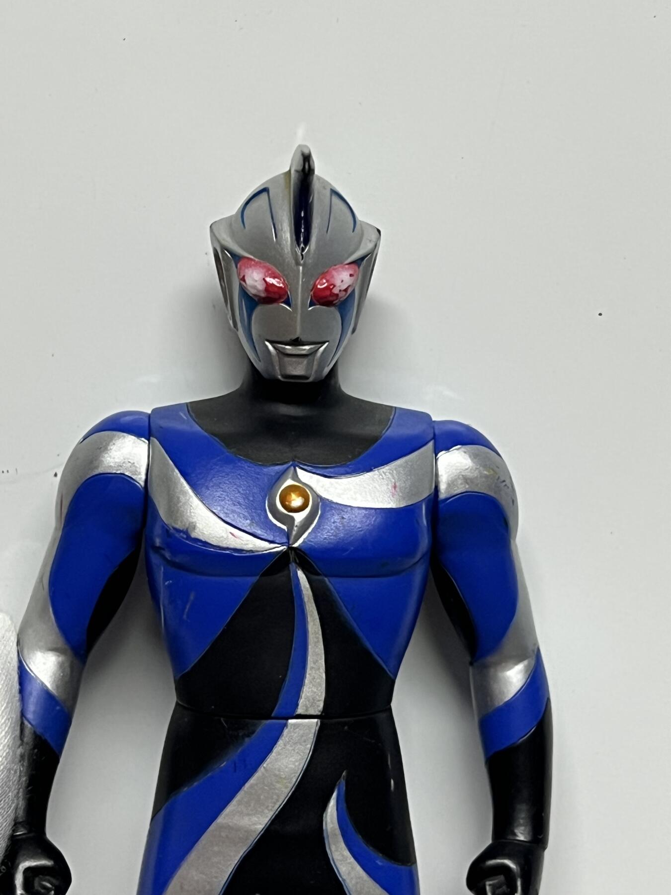 零元拍：海淘中古玩具 万代系列 后背附带铭文以及钢印 2001出品 20多年老玩具 掉漆蹭色属正常现象！邪恶之光！高斯奥特曼的复制体 卡欧斯奥特曼 软胶模型 中古玩具收藏家必备小摆件