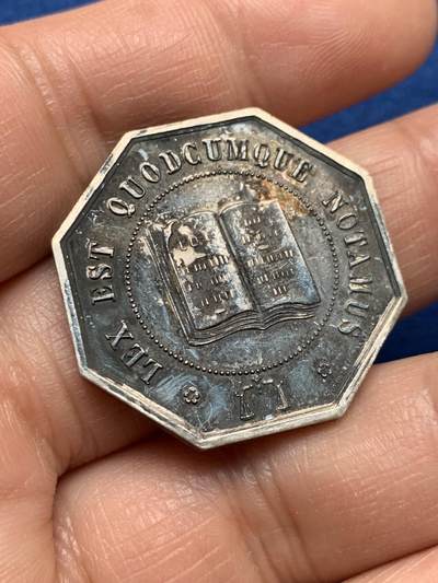 《竞宝斋》第451场 周日，周一，周二  3场连拍 （全场包邮，欢迎送拍） - 法国色当地区公证人协会八角银质代币，12.12g，29.5mm，边铭：菱形+野猪头