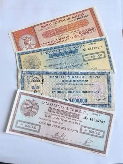 各国外币第104期 无佣金 - 玻利维亚10万.100万.500万比索7品－85品 4张