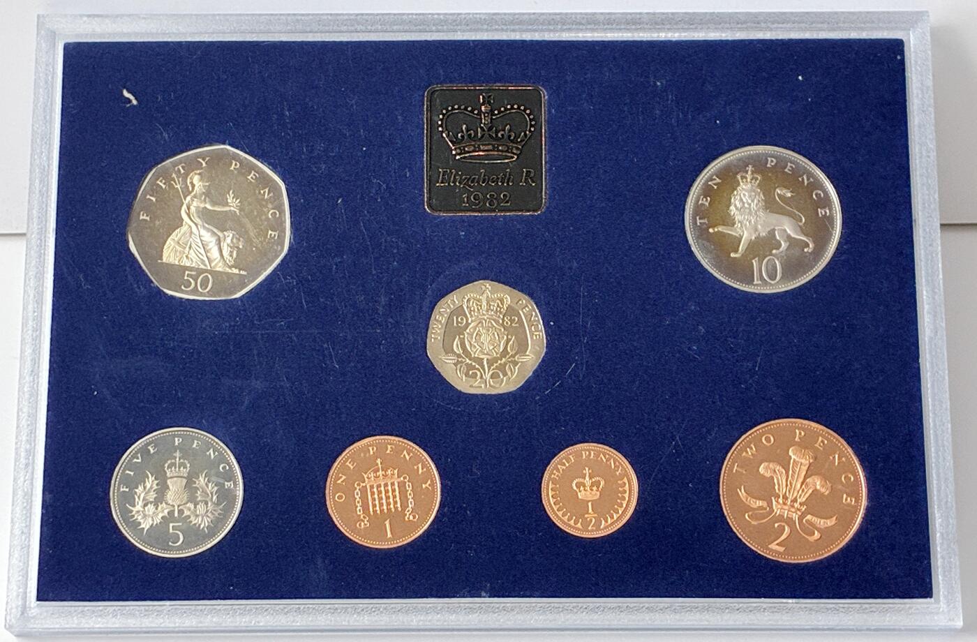 【雨安】【直播拍卖】【世界币章121期-裸币】2025-12-26 周五 19:30 保真 [现代套币] Great Britain 英国 套币 精制套币 1982年