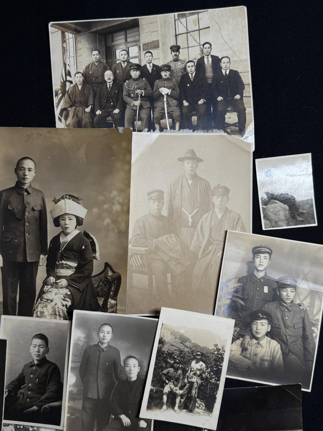 欢庆元旦！戎马世界章牌大赏第109期元旦大拍 铭记历史，珍爱和平！日本昭和时期老照片一组