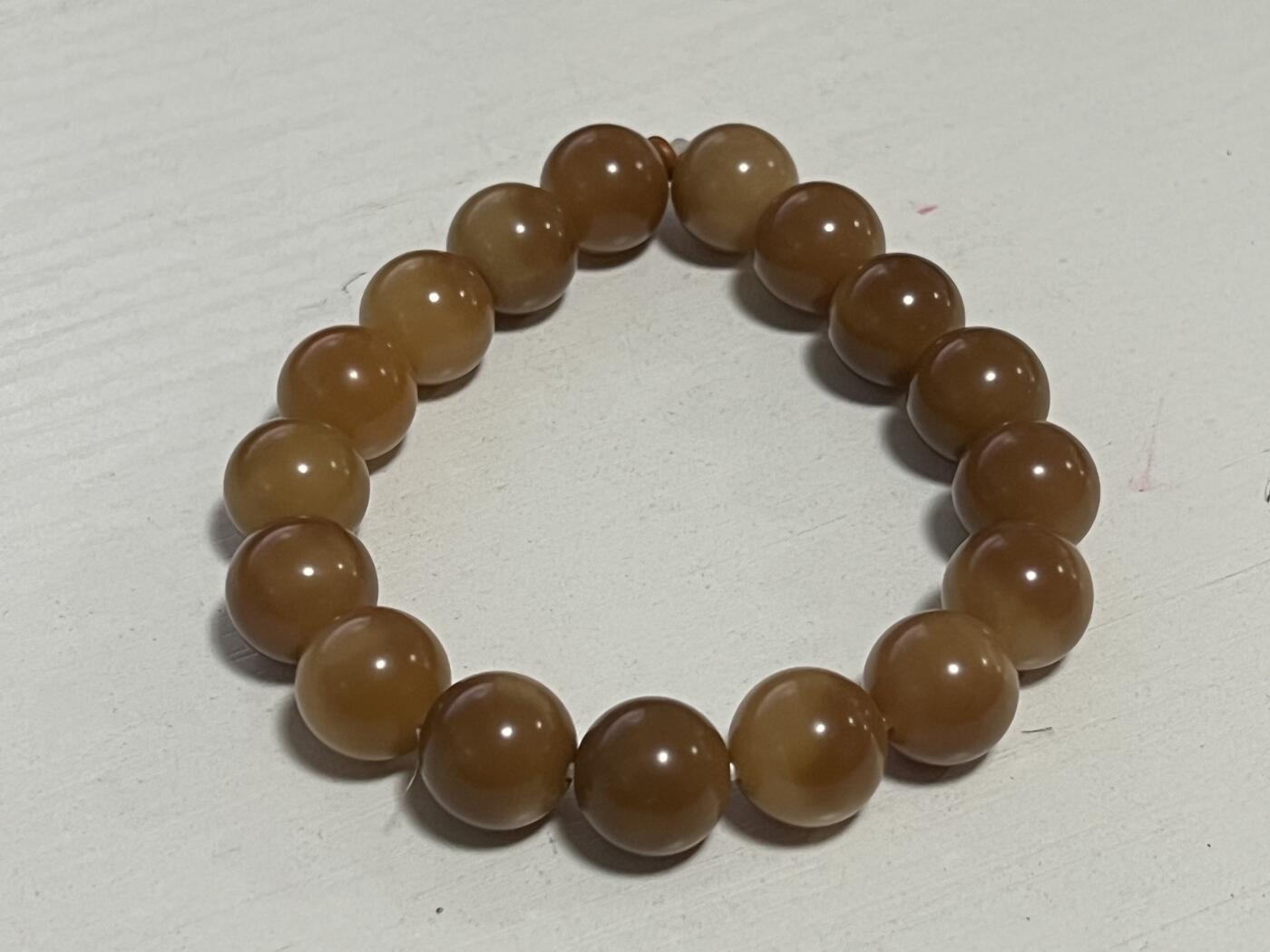 零元拍：代客随缘拍几条串儿，星月菩提手串两条（7/8，8/9），长串一条（7/8），菩提根手串两条（12），再加一条不知道是不是玉料的随型手串。