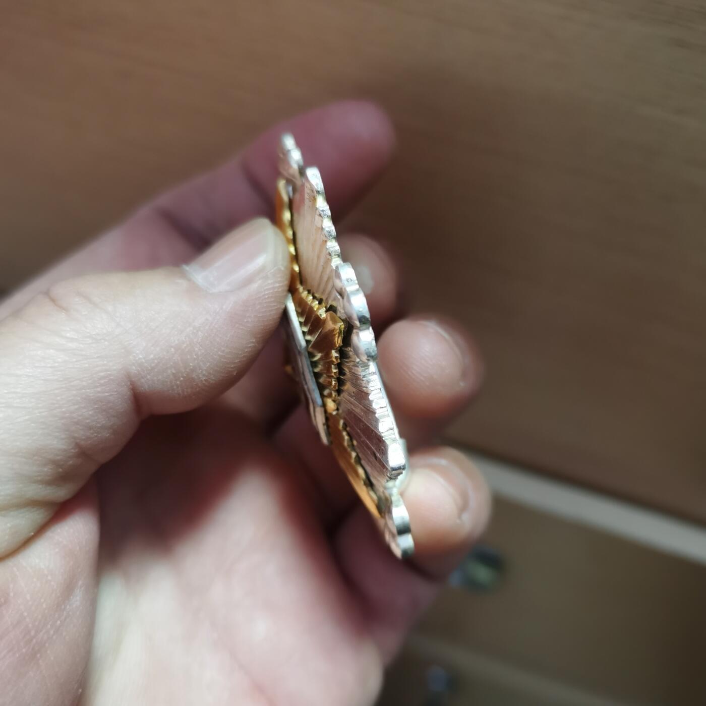 苏联朝鲜奖章收藏   朝鲜国旗二级勋章美品一个