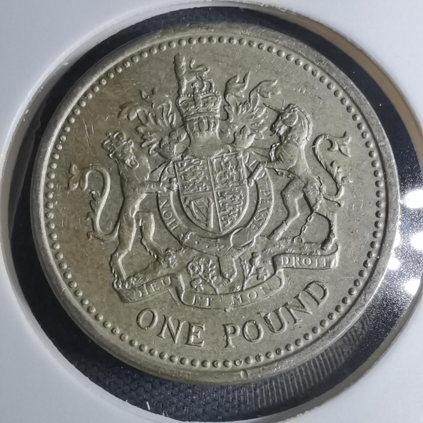 沼泽如烟--第945场 英国1983年一磅