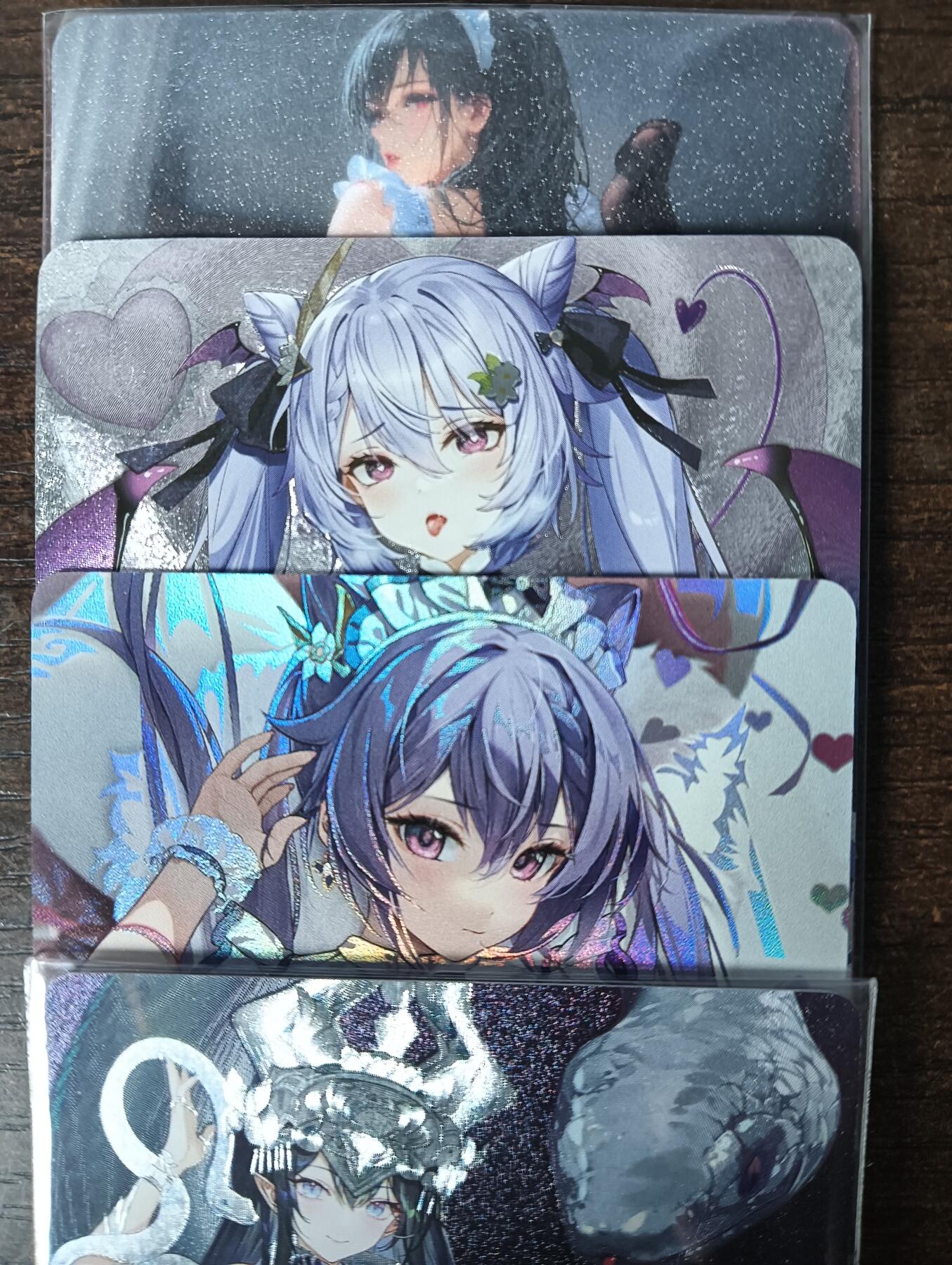 花开卡拍第53期（12月28号周日截拍，品控勿拍!!!拍品不寄存，运费5元，自制卡难免瑕疵，可能存在轻微撞角爆边等出厂瑕疵，品控介意勿拍！） 各家单卡四张