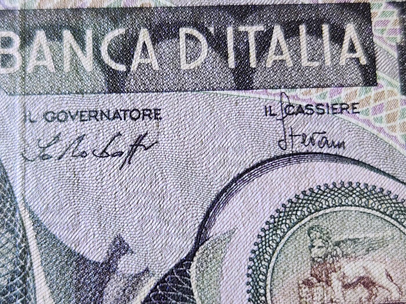 12月24号晚上8点 外国纸币自动截拍第76场 意大利1973年10000里拉 签名1 新品微黄