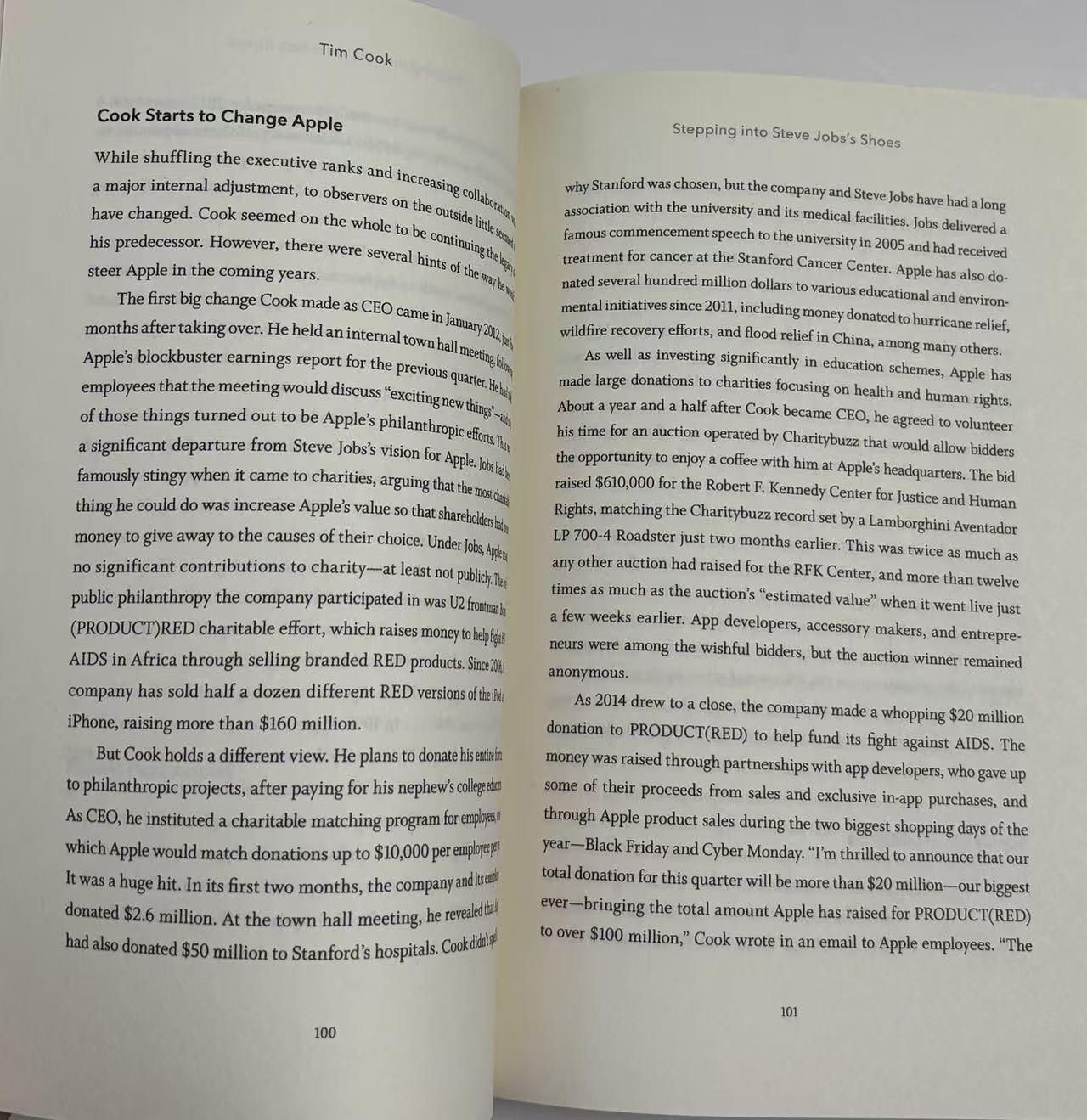 零元拍：现任苹果公司CEO蒂姆·库克亲笔签名《蒂姆 库克传》英文原版书。