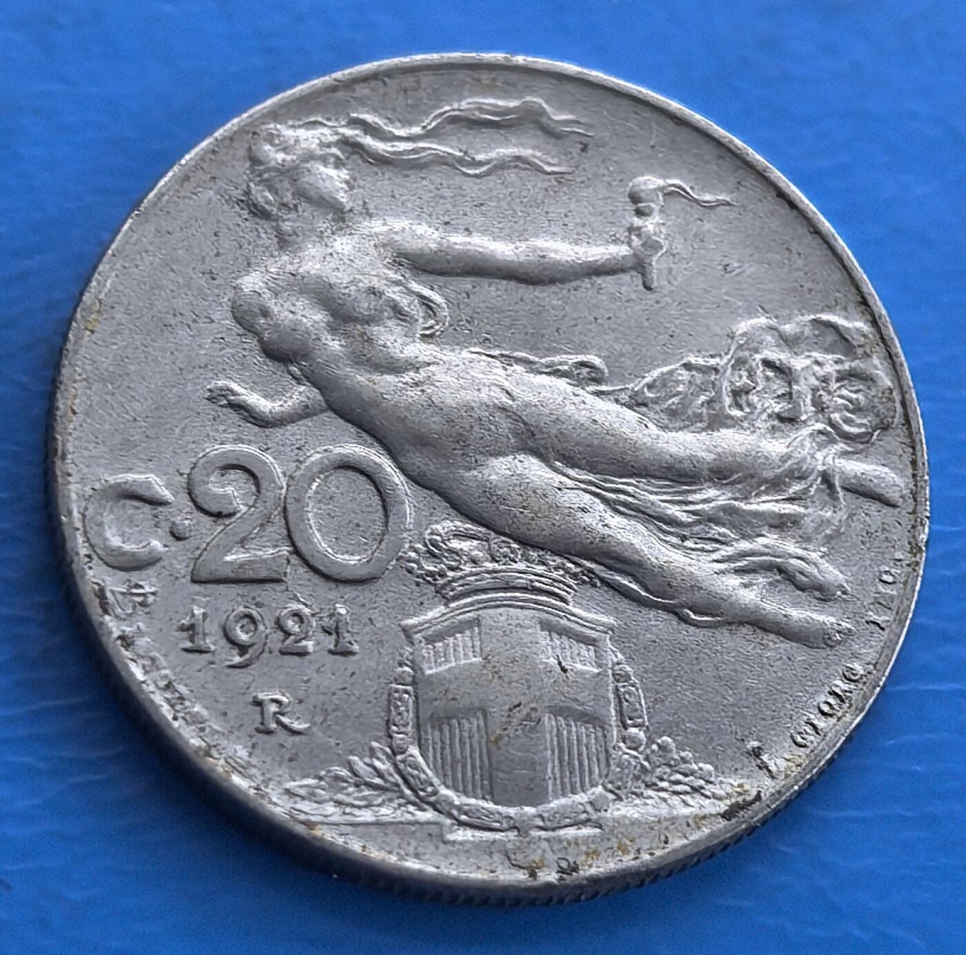 外国优质老铜币高银银币，周六九点倒数截拍，满百包邮，持续收拍 1921 年意大利飞天女神 20 分，正面麦穗女神、背面胜利女神浮雕，艺术精湛，百年包浆，藏欧洲早期钱币的美感与历史 。