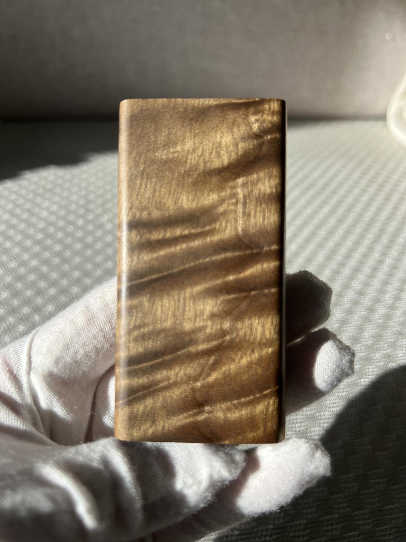 零元拍：NO.6金丝楠牌子，香喷喷的小金砖，金光闪闪，88/45/11.5MM