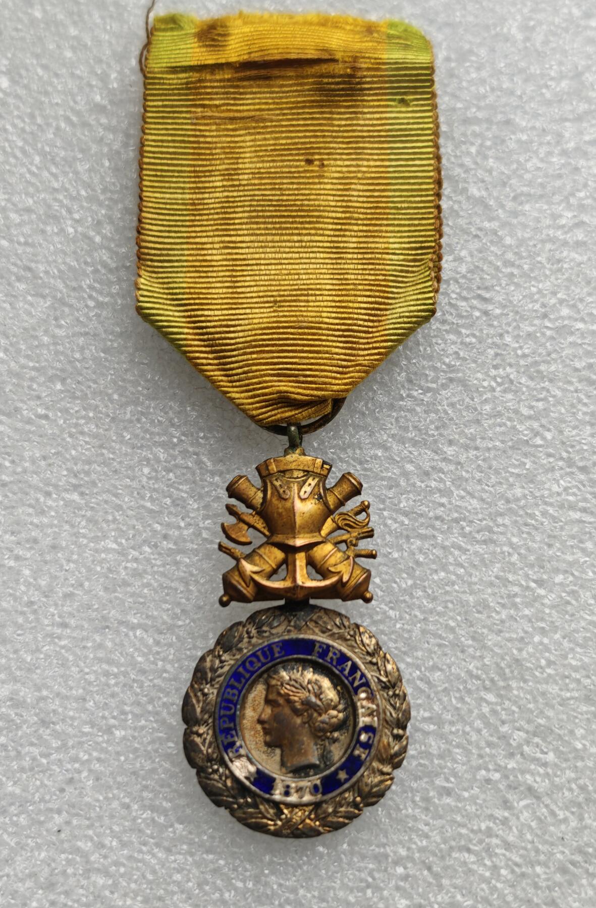 瓶子🏺第222期拍卖会  法国第三共和国军事功绩勋章 丰饶角银标 19.4克