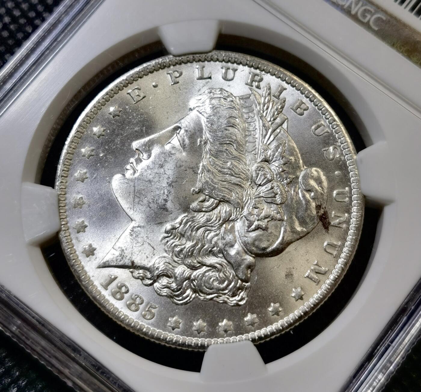 甄臻铺-世界币章拍卖（第45期）精品场拍品征集中，送拍享返佣金等优惠多多